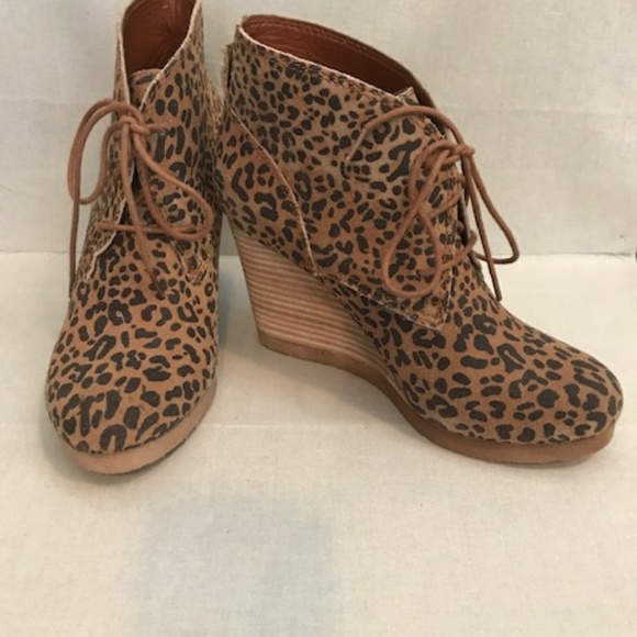 lucky brand leopard boots